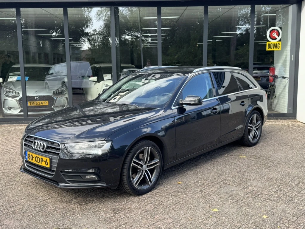 Audi A4 Avant 1.8 TFSI Pro Line* NAVI* Сервизна книжка* , снимка 17 - Автомобили и джипове - 53631750