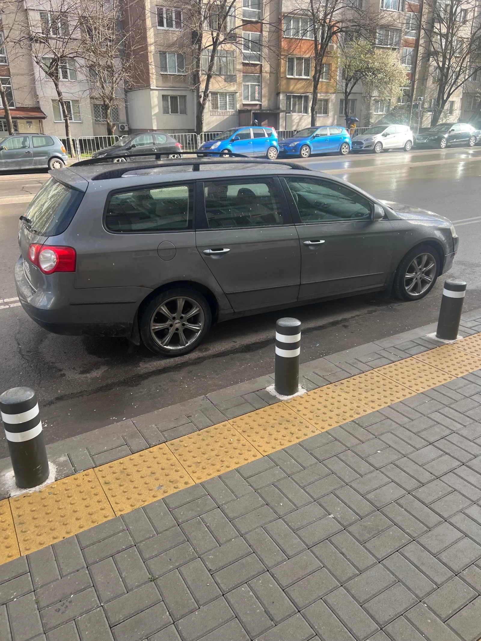 VW Passat 2.0TDI, снимка 4 - Автомобили и джипове - 54082049