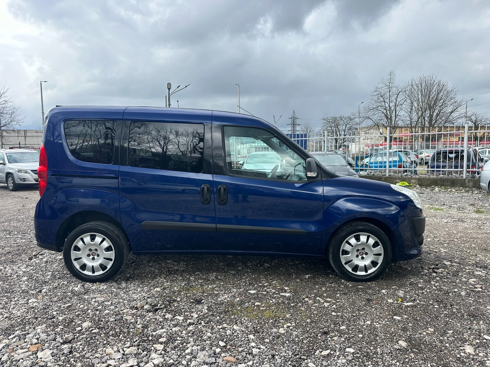 Fiat Doblo 1, 3Mjet 90kc, снимка 6 - Автомобили и джипове - 54090906