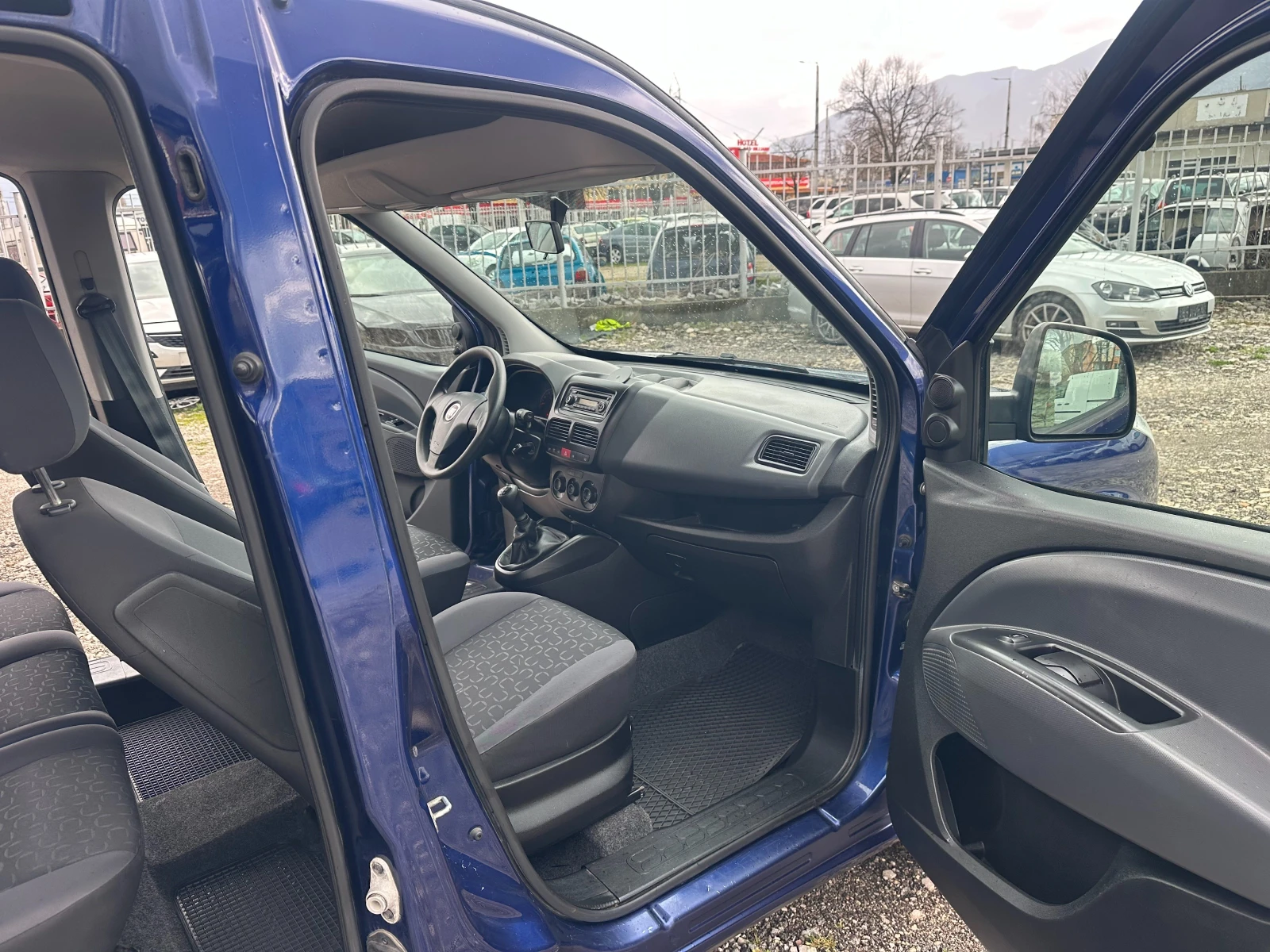 Fiat Doblo 1, 3Mjet 90kc, снимка 15 - Автомобили и джипове - 54090906