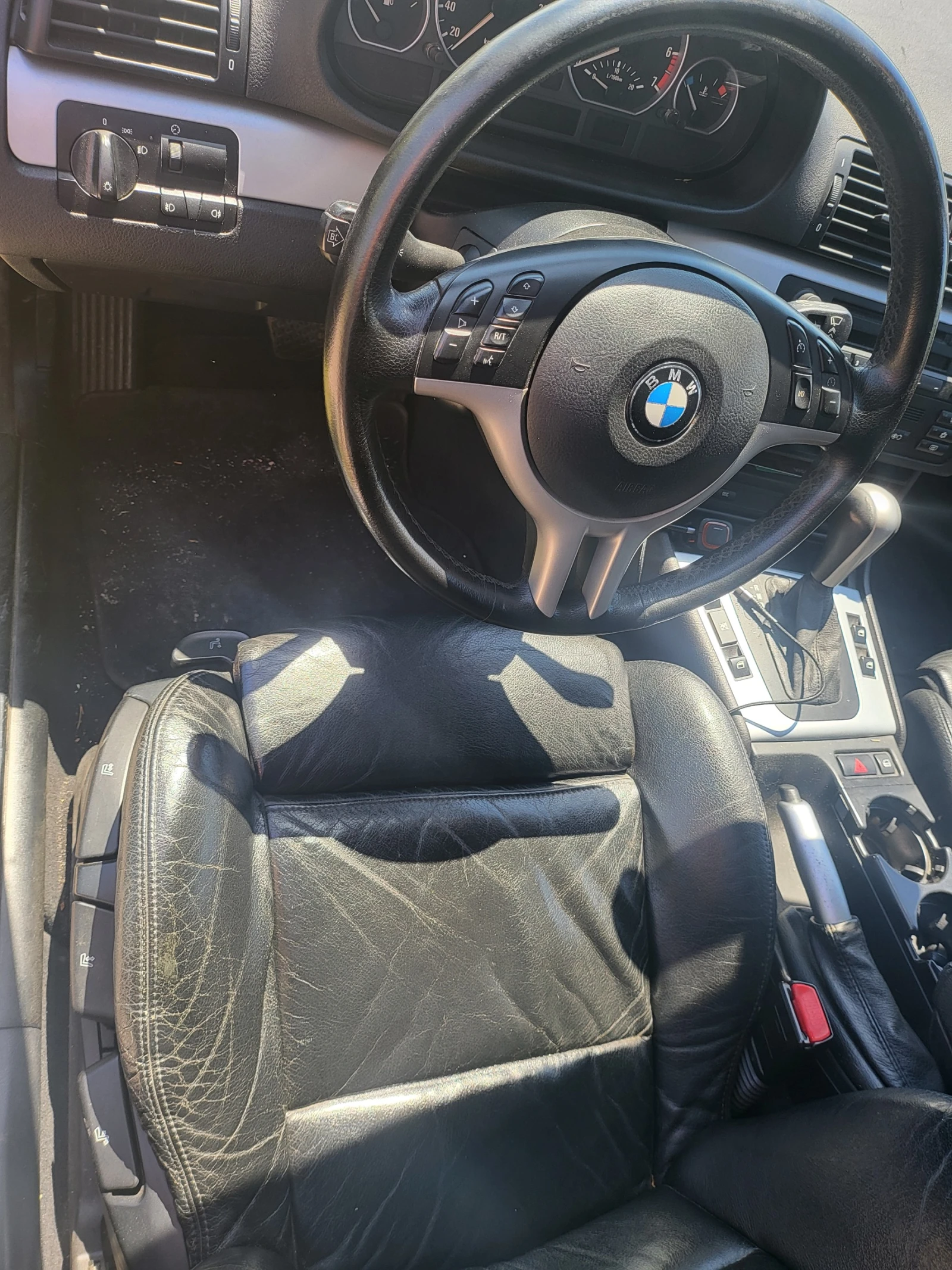 BMW 330 3.0 Xi LPG, снимка 13 - Автомобили и джипове - 54170486