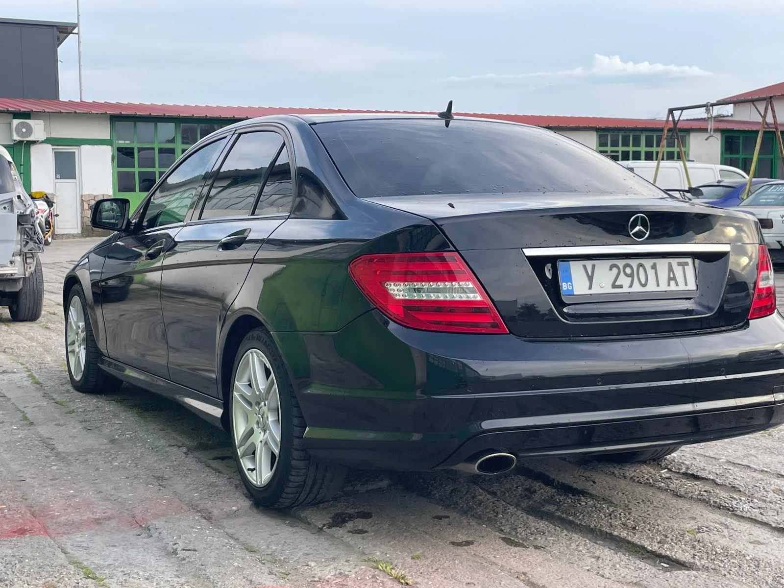 Mercedes-Benz C 180, снимка 5 - Автомобили и джипове - 54457599