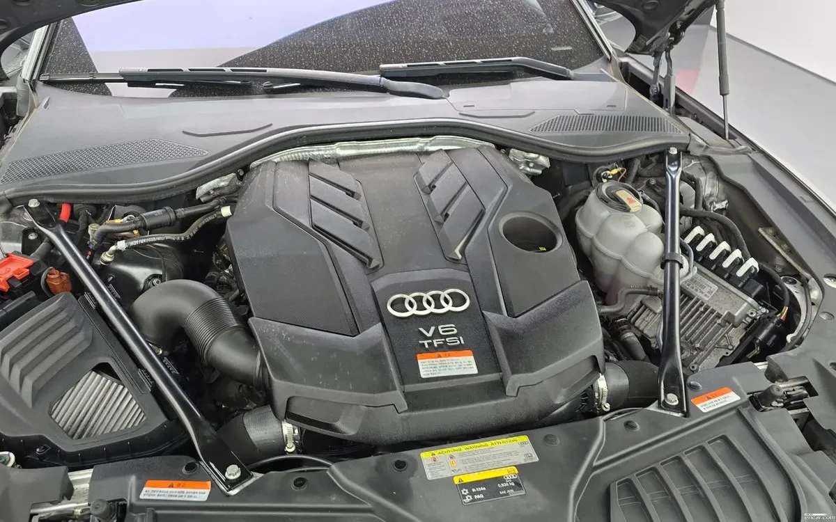 Audi A8 3.0 55TFSI Quattro, Distronic, HeadUP, Обдух., снимка 5 - Автомобили и джипове - 54836632