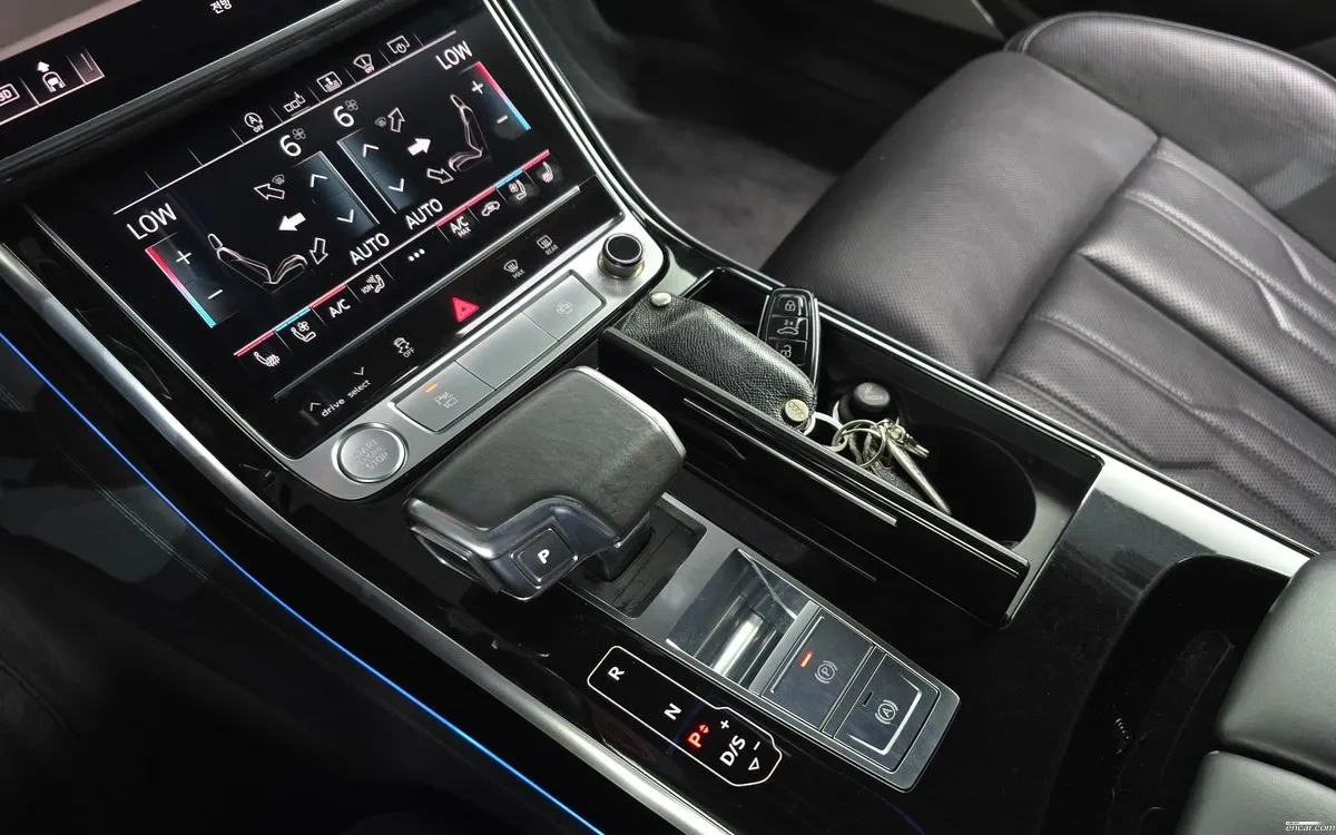 Audi A8 3.0 55TFSI Quattro, Distronic, HeadUP, Обдух., снимка 8 - Автомобили и джипове - 54836632