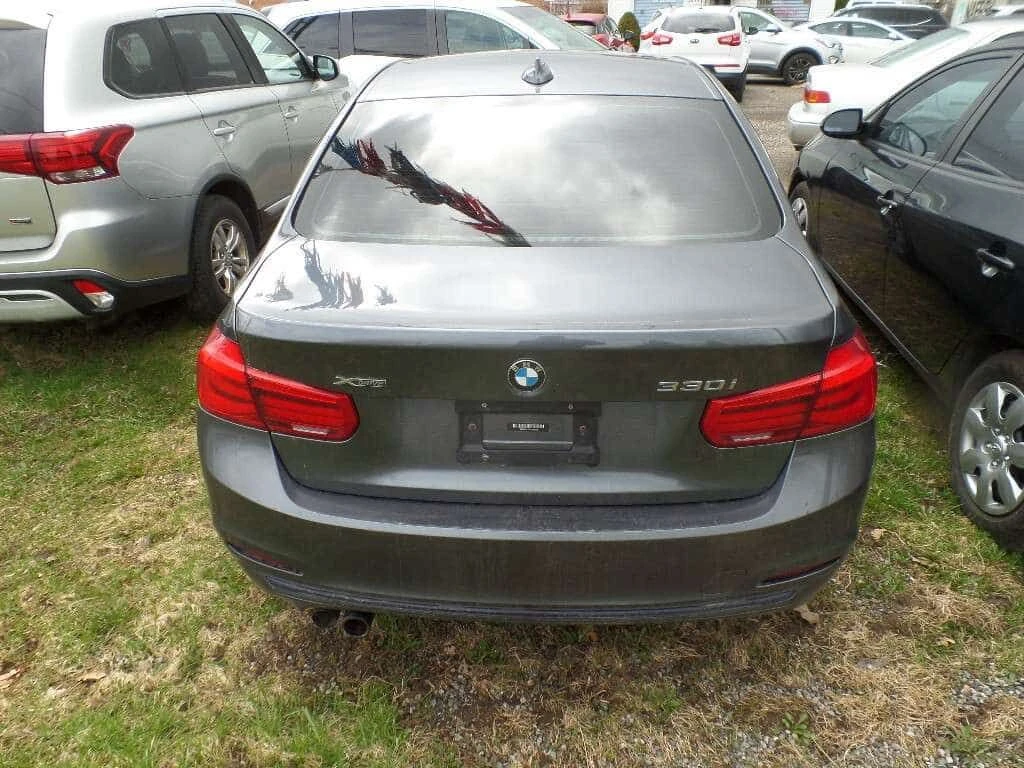 BMW 330 * 330i xDrive Sedan * CARFAX * ЦЕНА ДО БГ, снимка 4 - Автомобили и джипове - 54966416