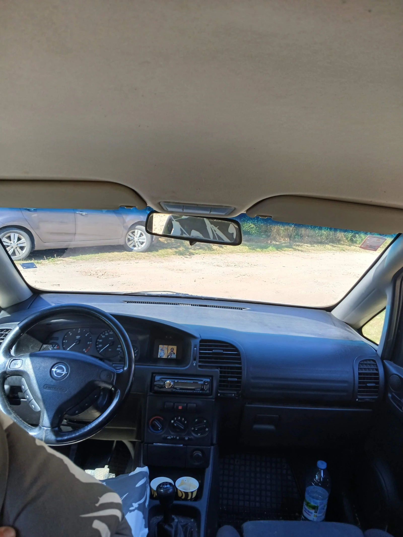 Opel Zafira 7 местна, снимка 4 - Автомобили и джипове - 55573348