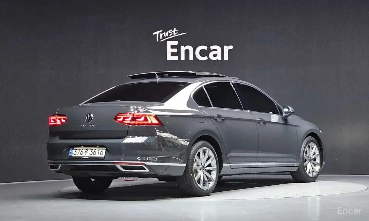 VW Passat * 2.0 TDI Prestige * ОПЦИЯ ЗА ФИНАНСИРАНЕ, снимка 2 - Автомобили и джипове - 55647387