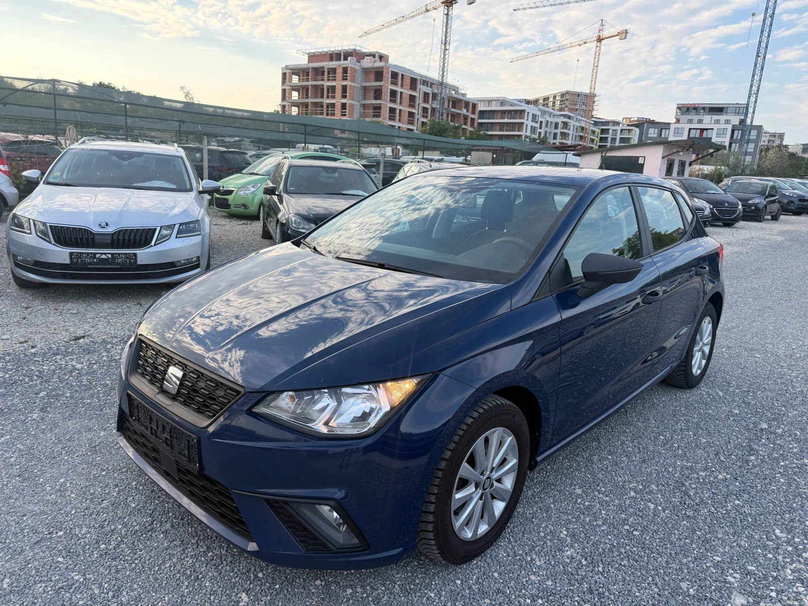 Seat Ibiza 1.6 TDi, снимка 3 - Автомобили и джипове - 55792357