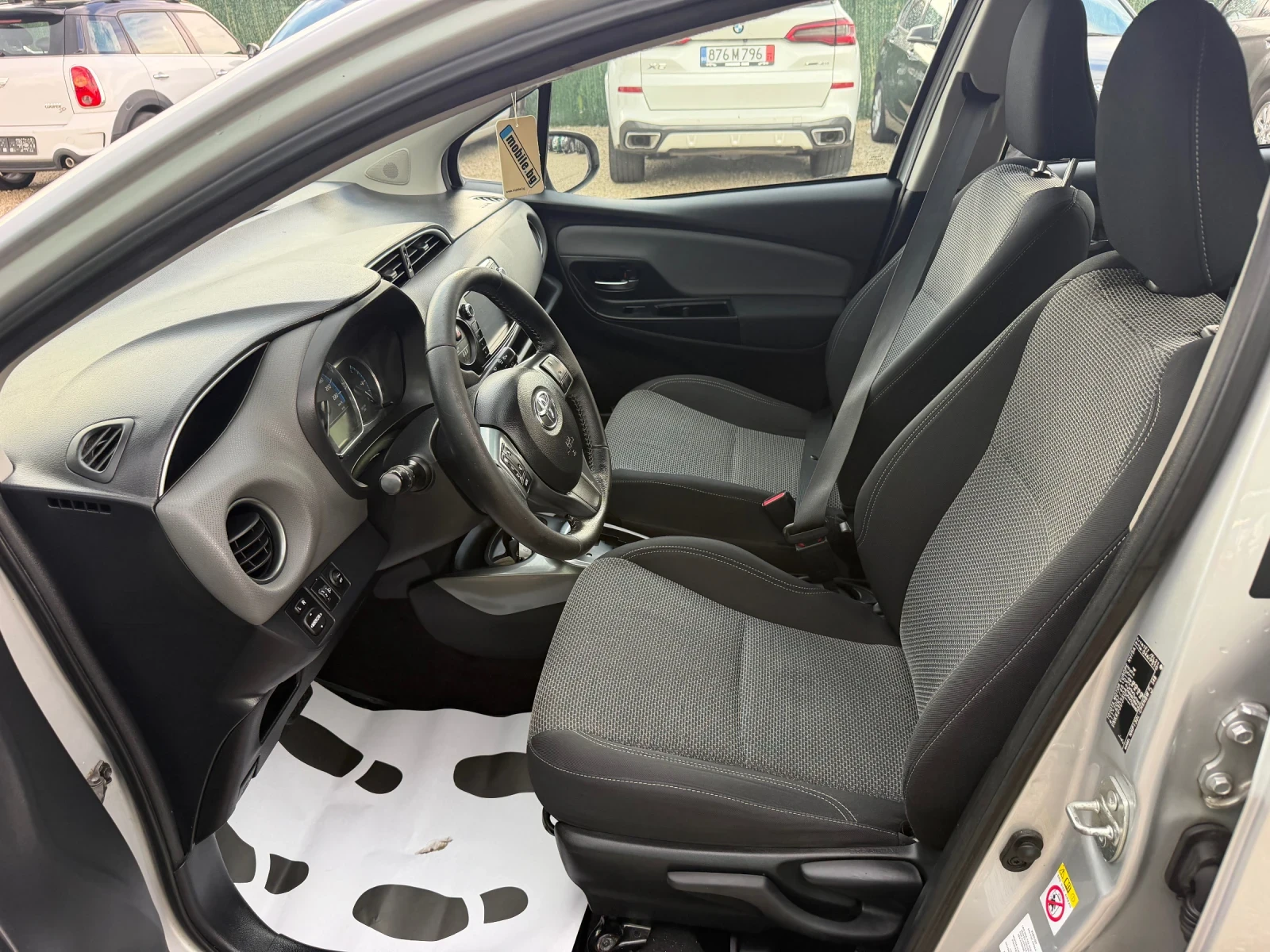 Toyota Yaris 1.5 hybrid/NAVI/EVRO6/, снимка 9 - Автомобили и джипове - 55959033