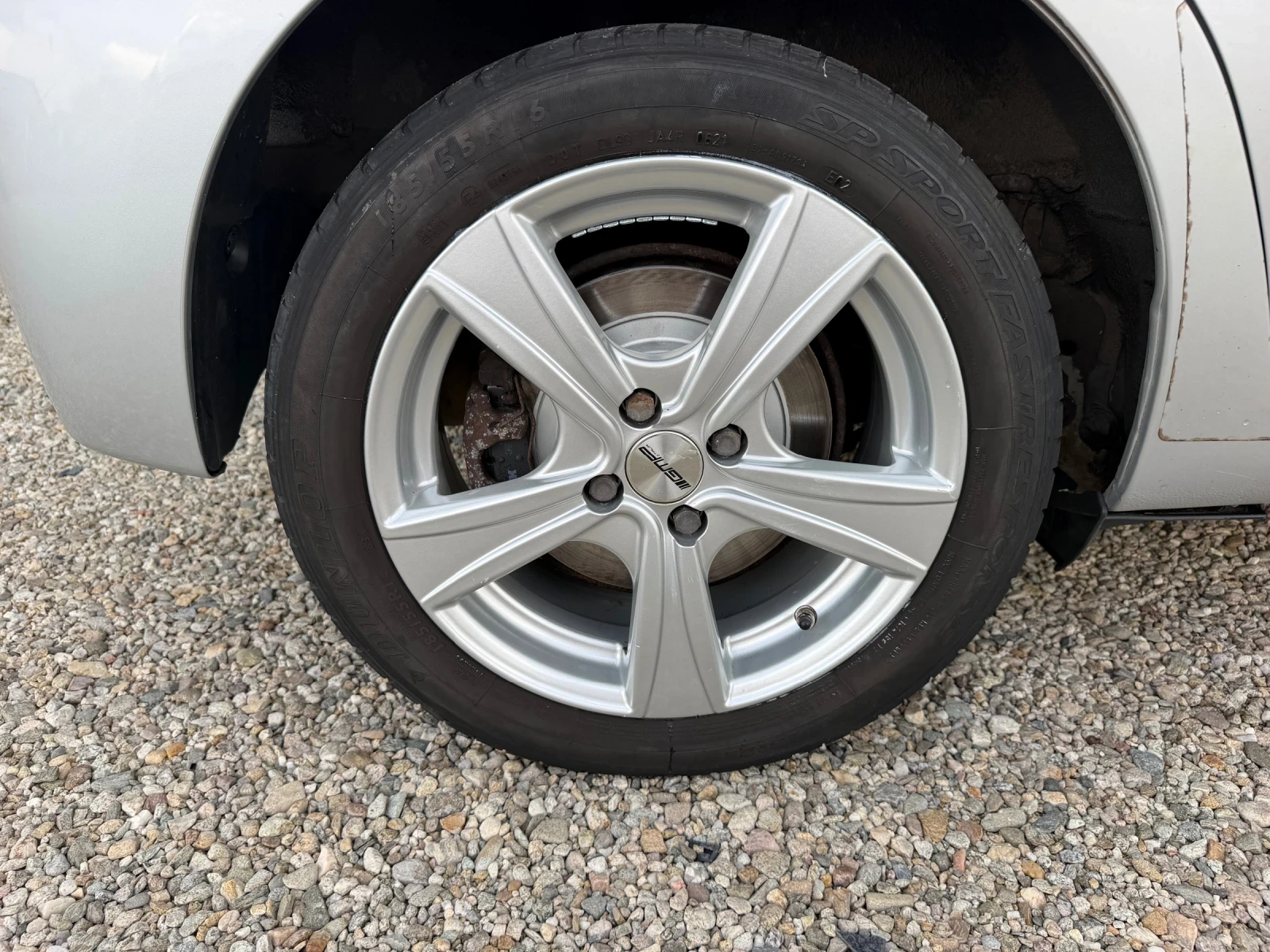 Toyota Yaris 1.5 hybrid/NAVI/EVRO6/, снимка 14 - Автомобили и джипове - 55959033