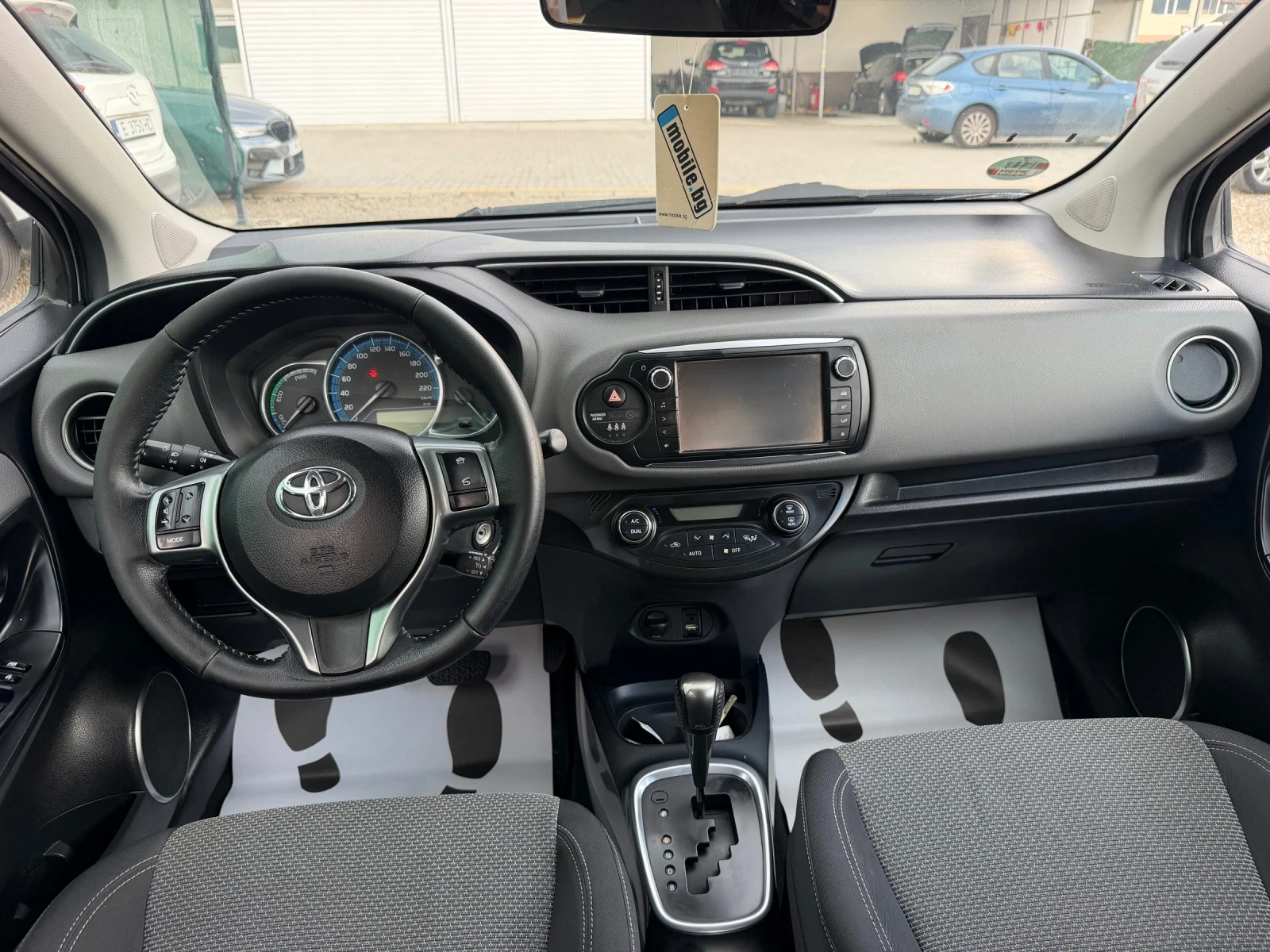 Toyota Yaris 1.5 hybrid/NAVI/EVRO6/, снимка 7 - Автомобили и джипове - 55959033