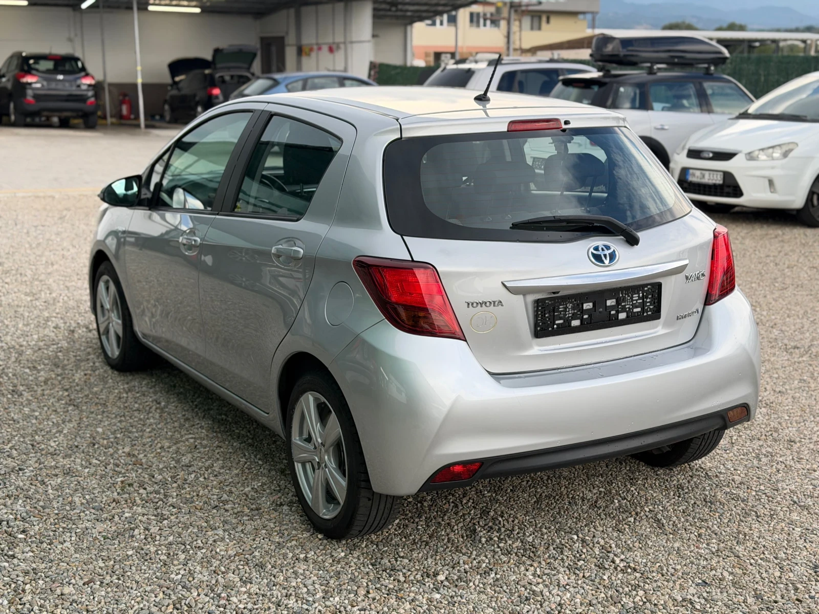 Toyota Yaris 1.5 hybrid/NAVI/EVRO6/, снимка 4 - Автомобили и джипове - 55959033