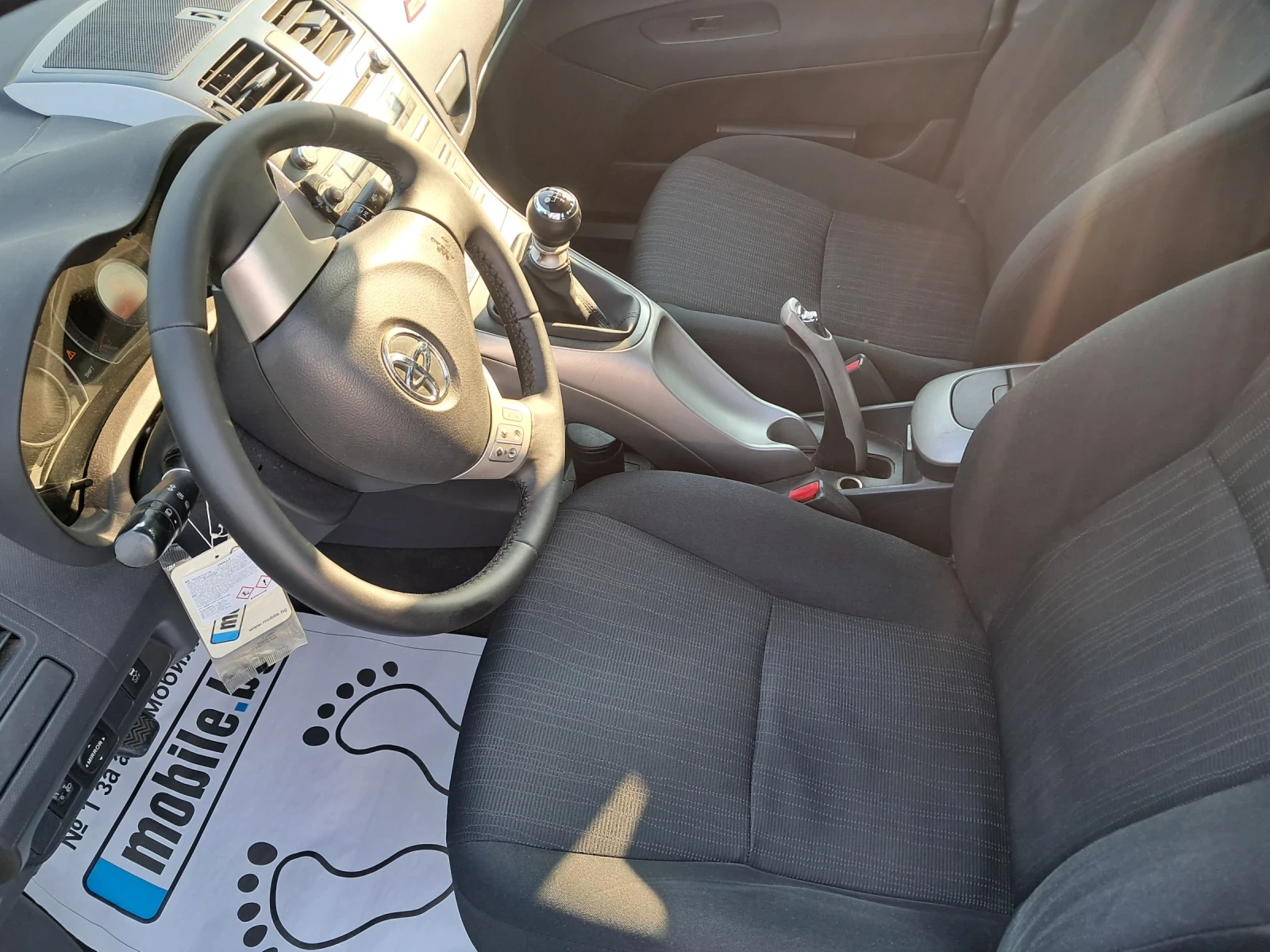 Toyota Auris 2.0 D4D 126 ks 6sk, снимка 13 - Автомобили и джипове - 55968791