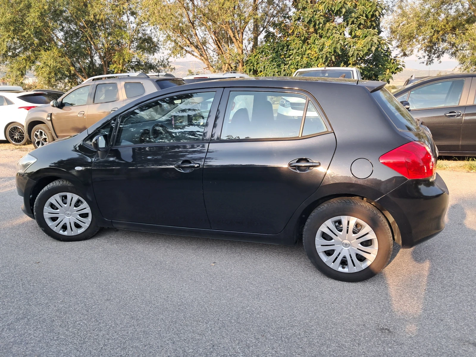 Toyota Auris 2.0 D4D 126 ks 6sk, снимка 3 - Автомобили и джипове - 55968791