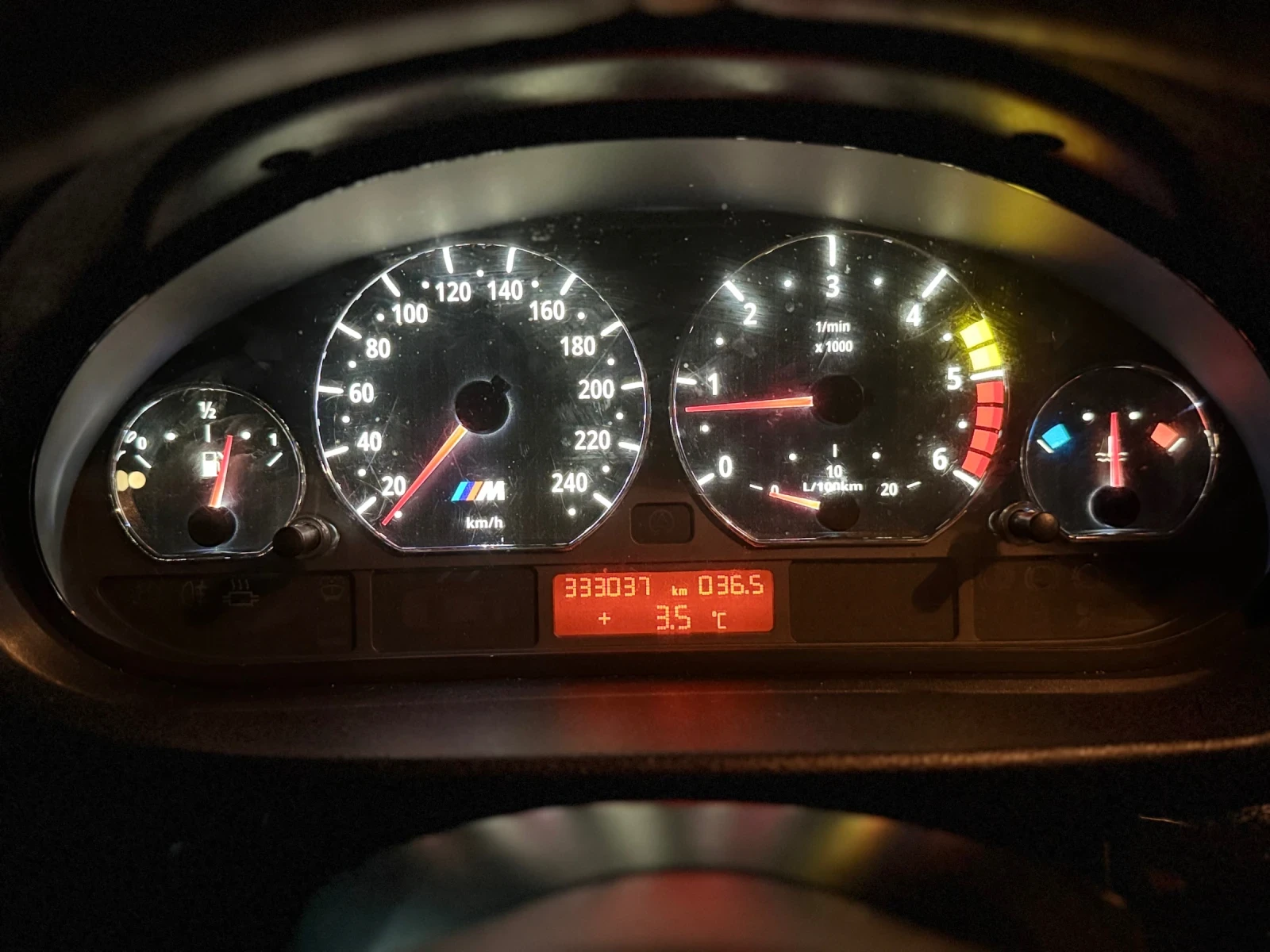 BMW 330 204hp, снимка 8 - Автомобили и джипове - 56134246