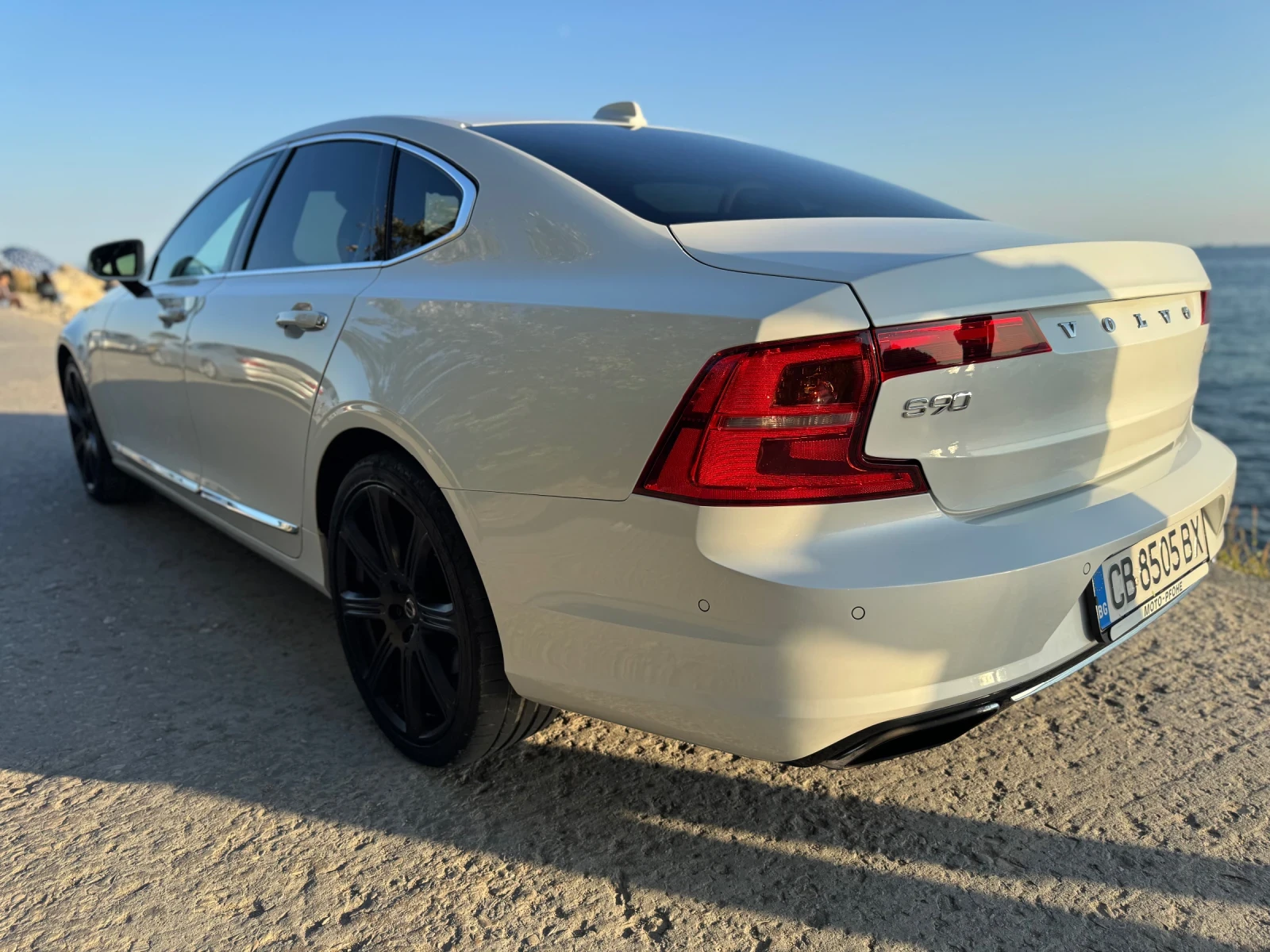 Volvo S90 D5 AWD INSCRIPTION, снимка 6 - Автомобили и джипове - 56217256