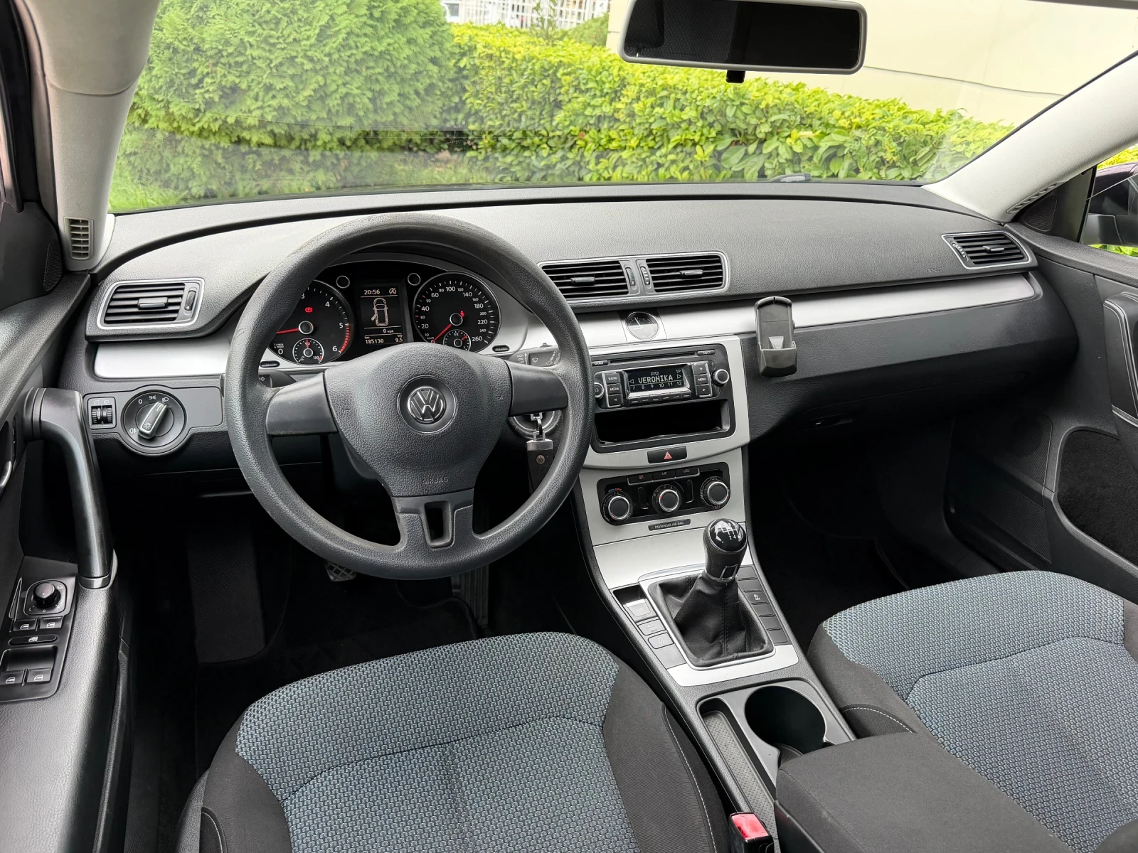 VW Passat 2.0 TDi 140 ps BlueMotion, снимка 9 - Автомобили и джипове - 56239517