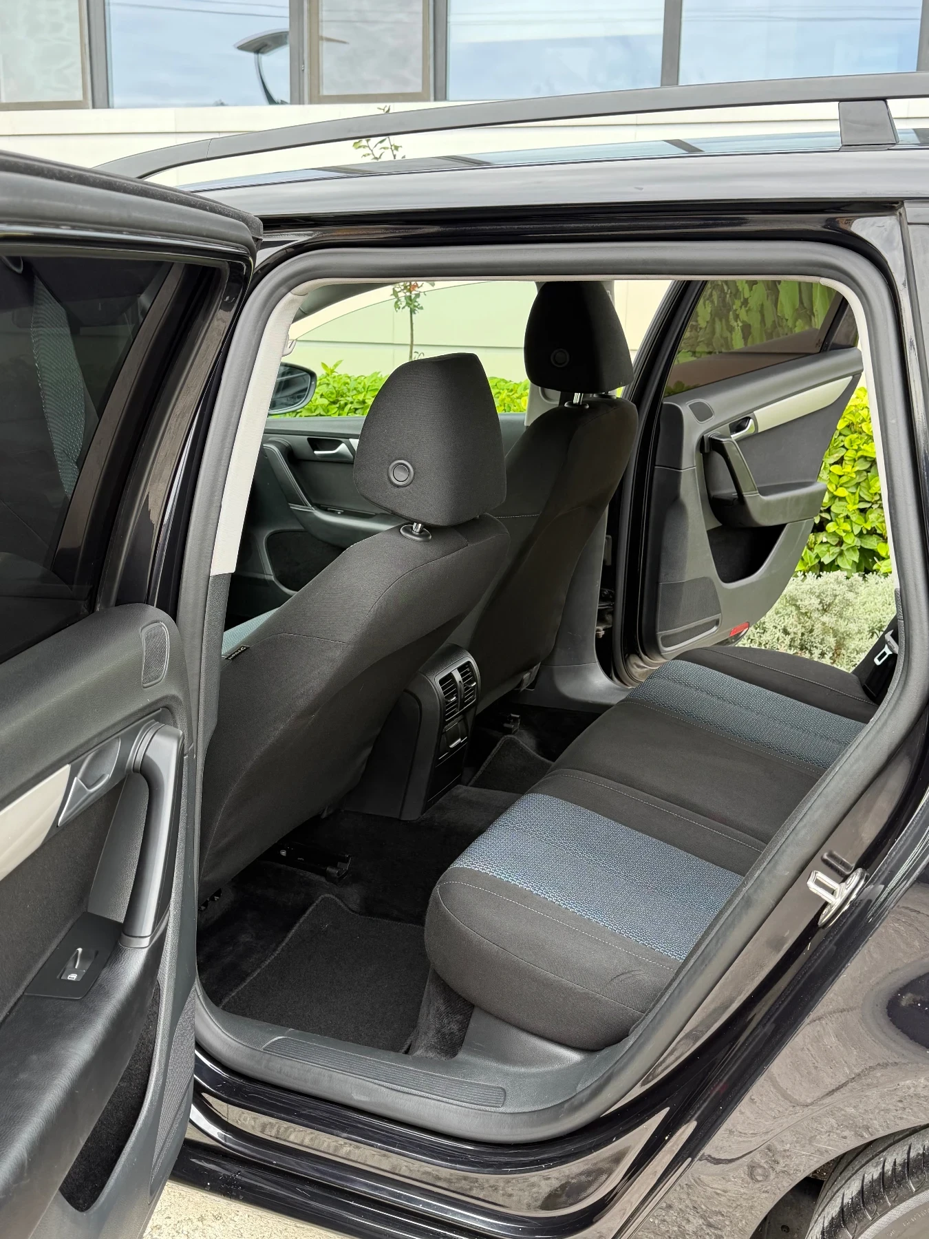 VW Passat 2.0 TDi 140 ps BlueMotion, снимка 14 - Автомобили и джипове - 56239517
