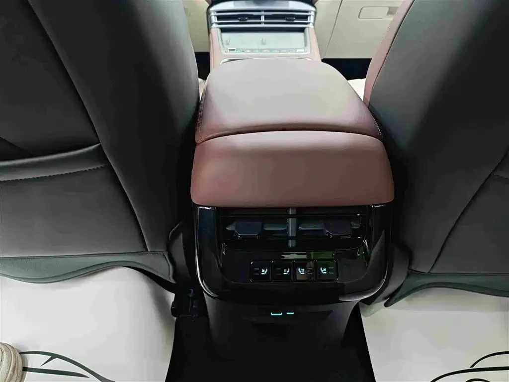 BYD Seal, снимка 16 - Автомобили и джипове - 56687328