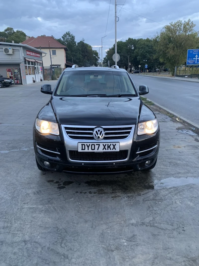 VW Touareg, снимка 2 - Автомобили и джипове - 47460910