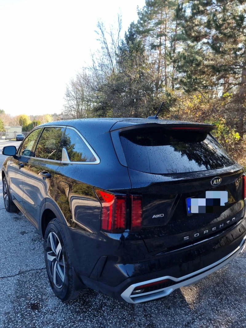 Kia Sorento 2.5 GDI, снимка 3 - Автомобили и джипове - 52016190
