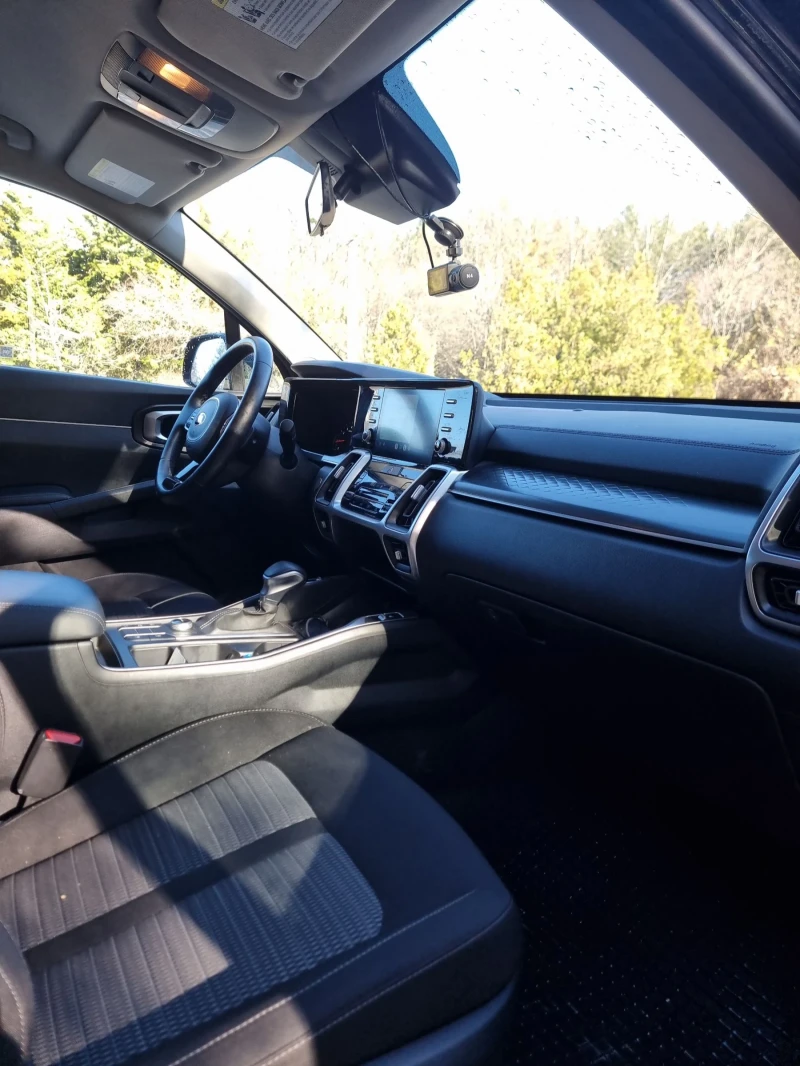 Kia Sorento 2.5 GDI, снимка 7 - Автомобили и джипове - 52016190