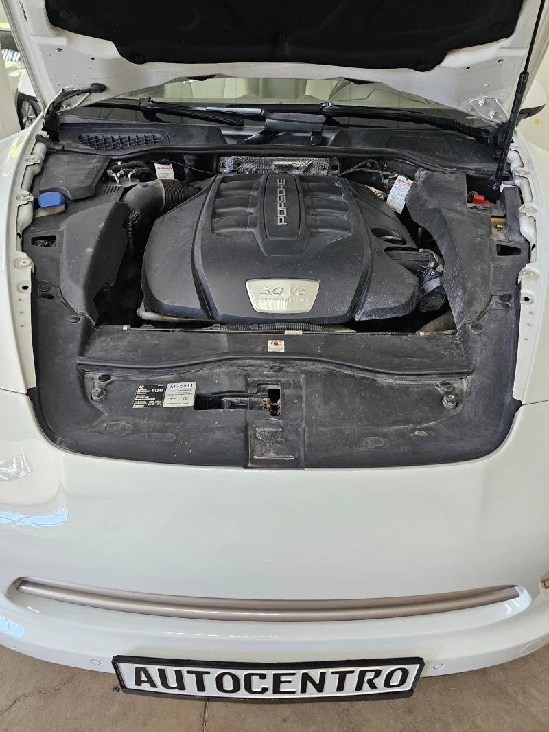 Porsche Cayenne 3.0d Platinum Edition, снимка 17 - Автомобили и джипове - 53418240