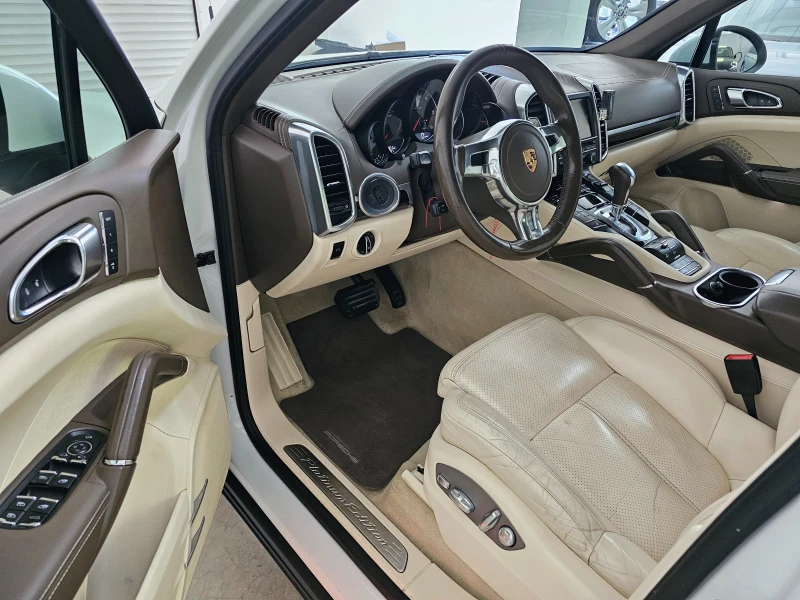 Porsche Cayenne 3.0d Platinum Edition, снимка 6 - Автомобили и джипове - 53418240