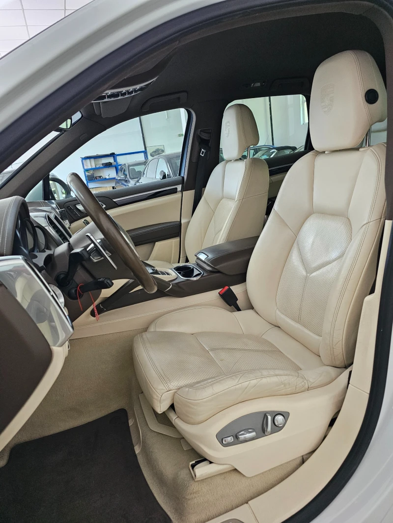 Porsche Cayenne 3.0d Platinum Edition, снимка 5 - Автомобили и джипове - 53418240