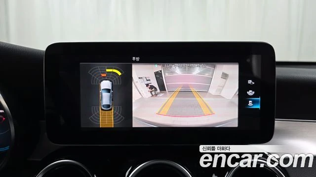 Mercedes-Benz GLC 220 d AMG 4MATIC Coupe| HEAD UP| DIST| ШИБЕ| ПОДГРЕВ, снимка 9 - Автомобили и джипове - 55903272