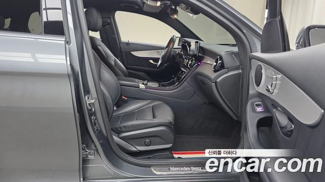 Mercedes-Benz GLC 220 d AMG 4MATIC Coupe| HEAD UP| DIST| ШИБЕ| ПОДГРЕВ, снимка 12 - Автомобили и джипове - 55903272