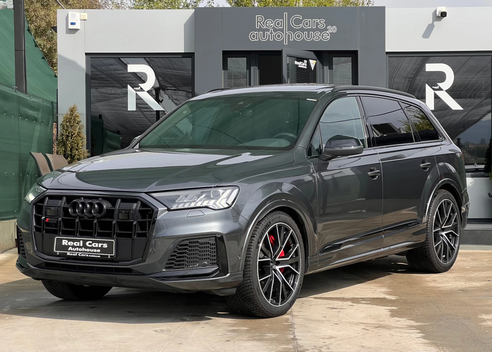 Audi SQ7 TFSI* QUATTRO* PANORAMA* MATRIX* 7 МЕСТЕН - изображение 2