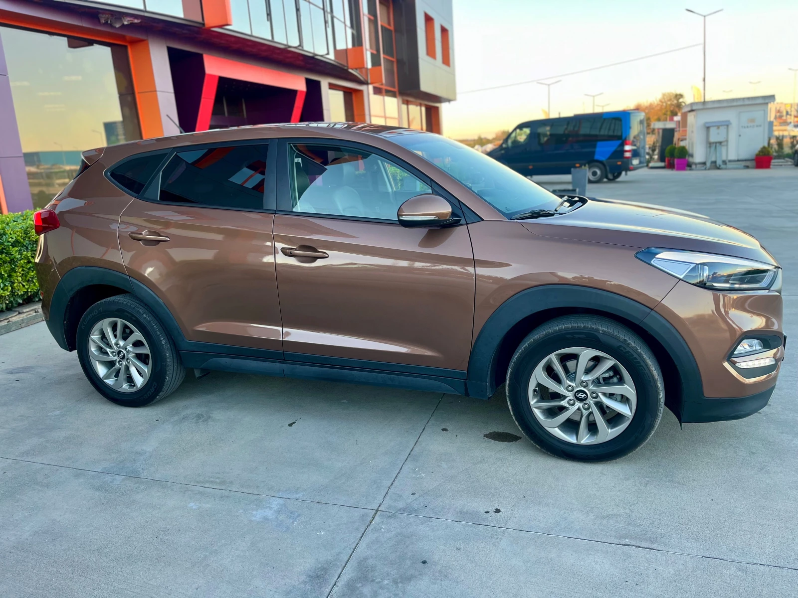 Hyundai Tucson 2.0 CRDI, 186 к.с.обдухване, Keyles go, Гаранция - изображение 4