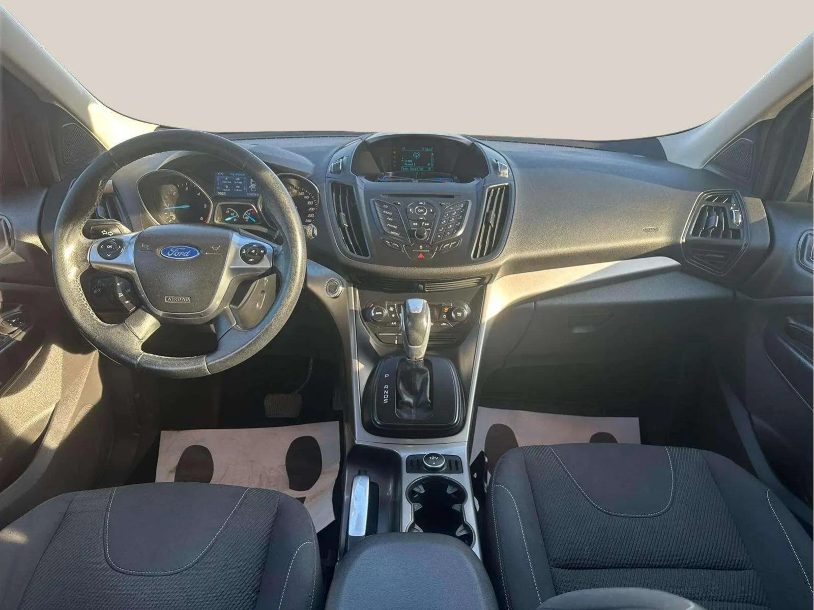 Ford Kuga 2.0 TDCi - изображение 4