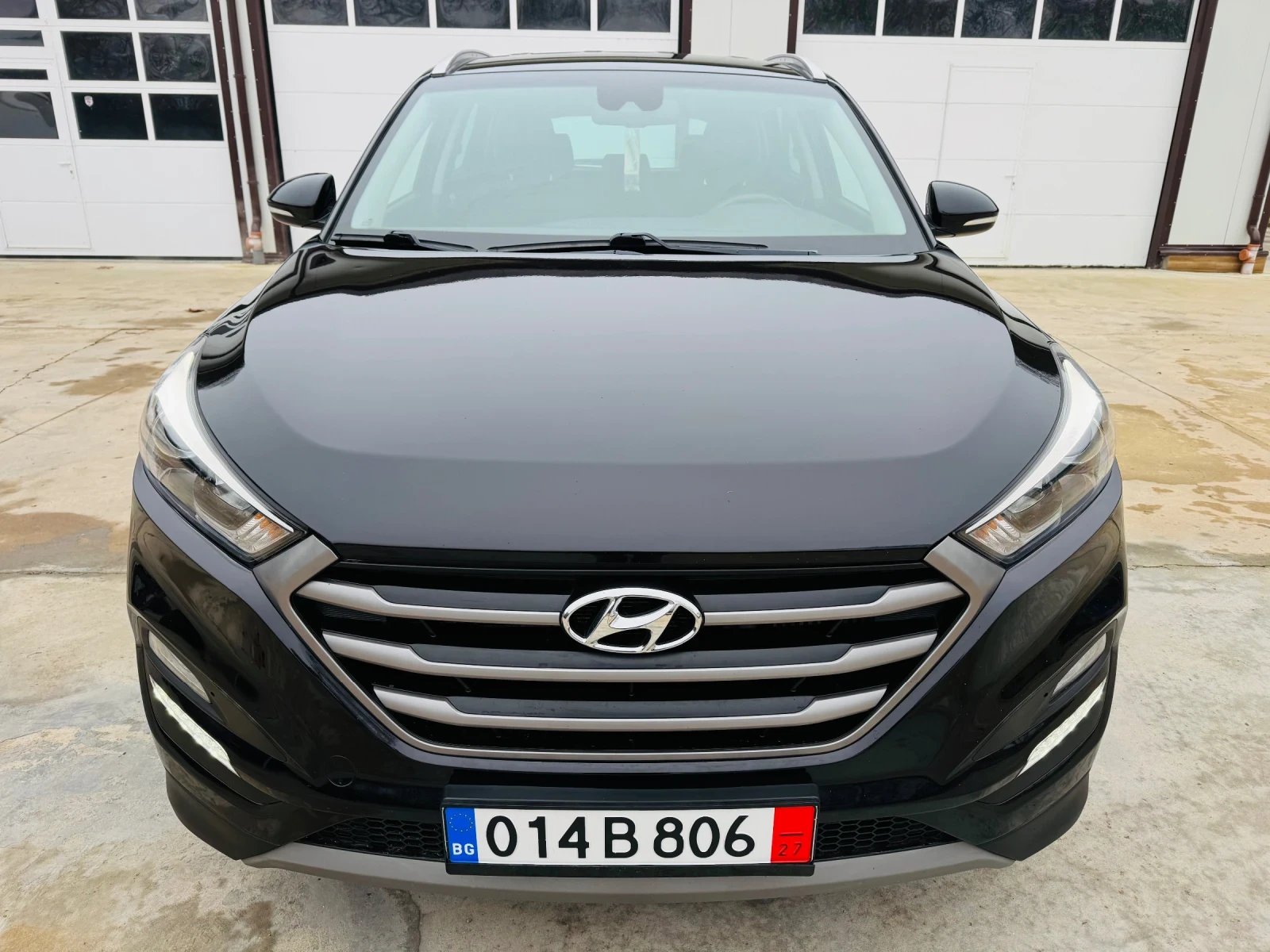Hyundai Tucson * 2.0CRDI* PREMIUM* 4WD* NAVI*  | Mobile.bg � ����������� 2
