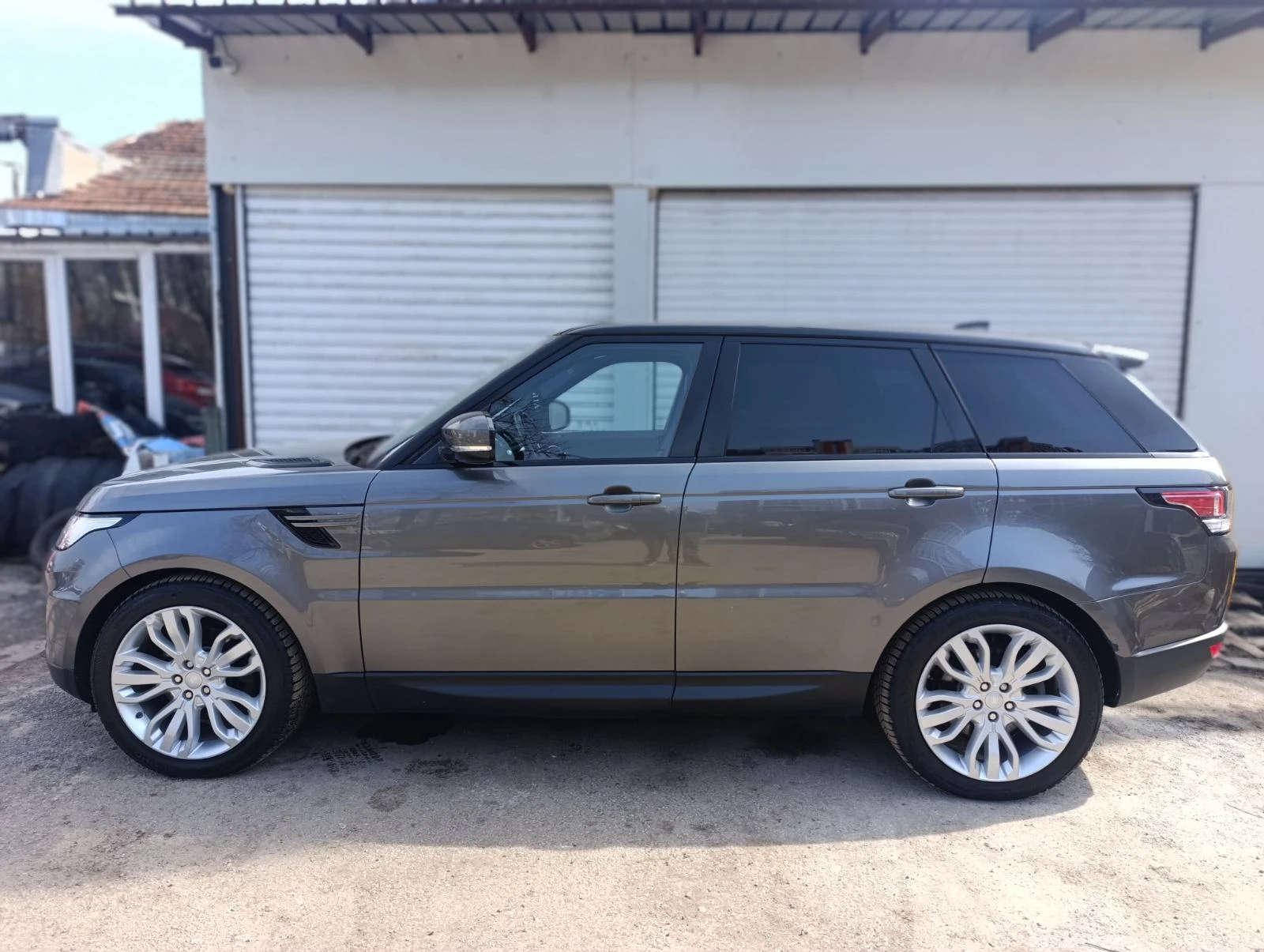 Land Rover Range Rover Sport SE 2.0TD Sd4, снимка 8 - Автомобили и джипове - 53706533