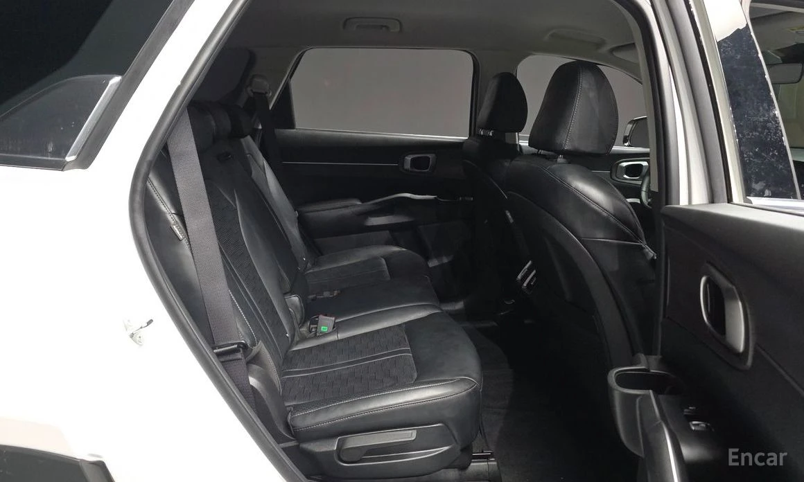Kia Sorento PRESTIGE* FWD* ПОДГРЕВ* КАМЕРА* ОБДУХВАНЕ* КЕЙЛЕС, снимка 16 - Автомобили и джипове - 54255583