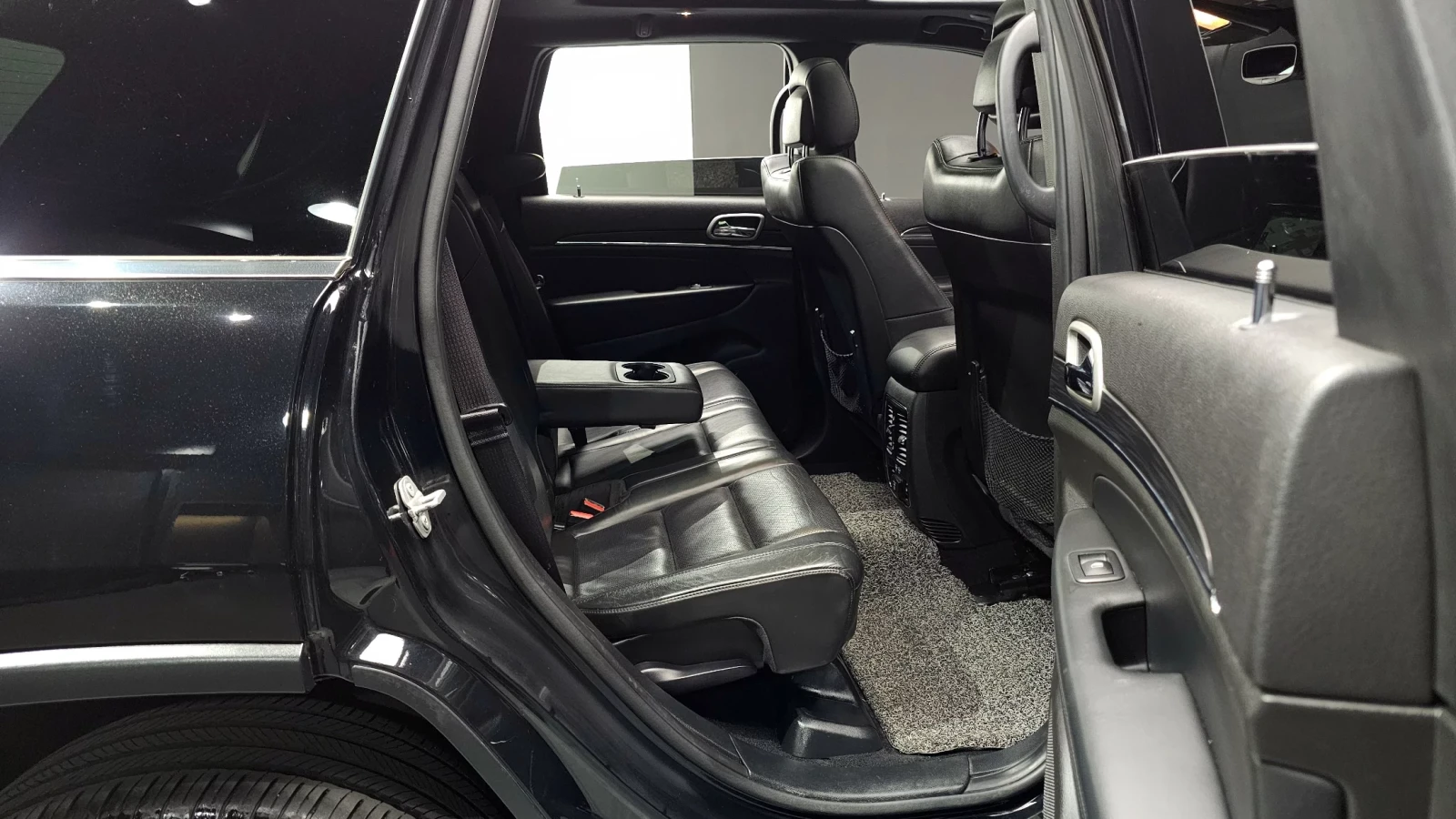 Jeep Grand cherokee 3.6 limited, снимка 7 - Автомобили и джипове - 54428519