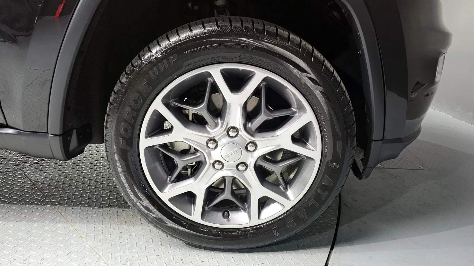 Jeep Grand cherokee 3.6 limited, снимка 16 - Автомобили и джипове - 54428519