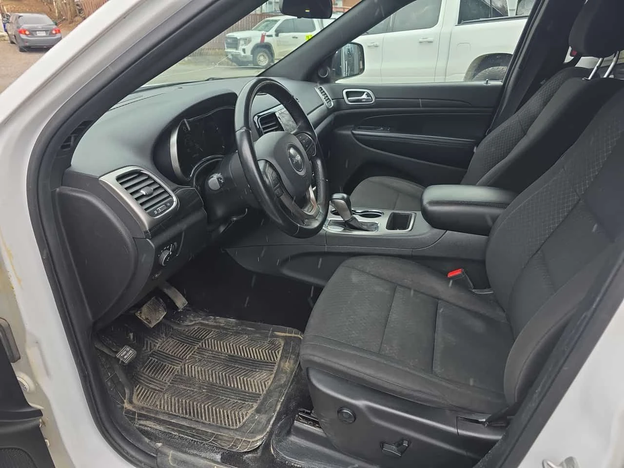 Jeep Grand cherokee * Laredo * CARFAX * ЦЕНА ДО БГ, снимка 5 - Автомобили и джипове - 54429650