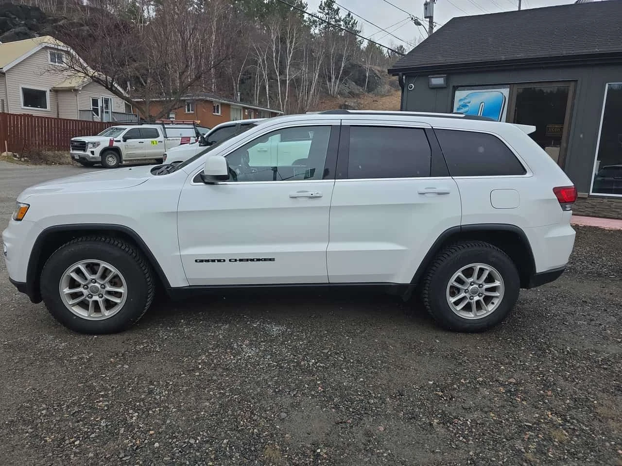 Jeep Grand cherokee * Laredo * CARFAX * ЦЕНА ДО БГ, снимка 2 - Автомобили и джипове - 54429650