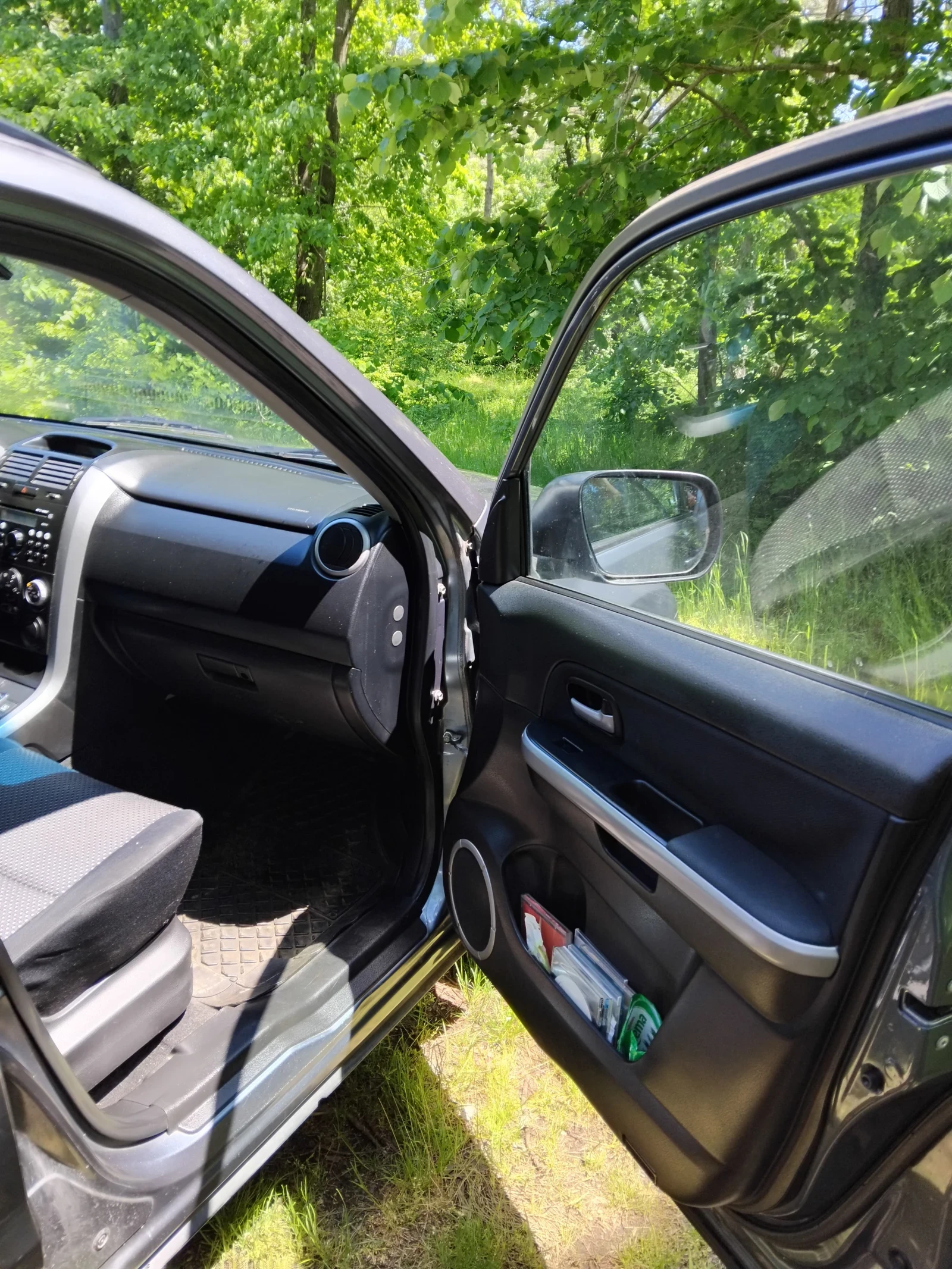 Suzuki Grand vitara, снимка 5 - Автомобили и джипове - 54594508