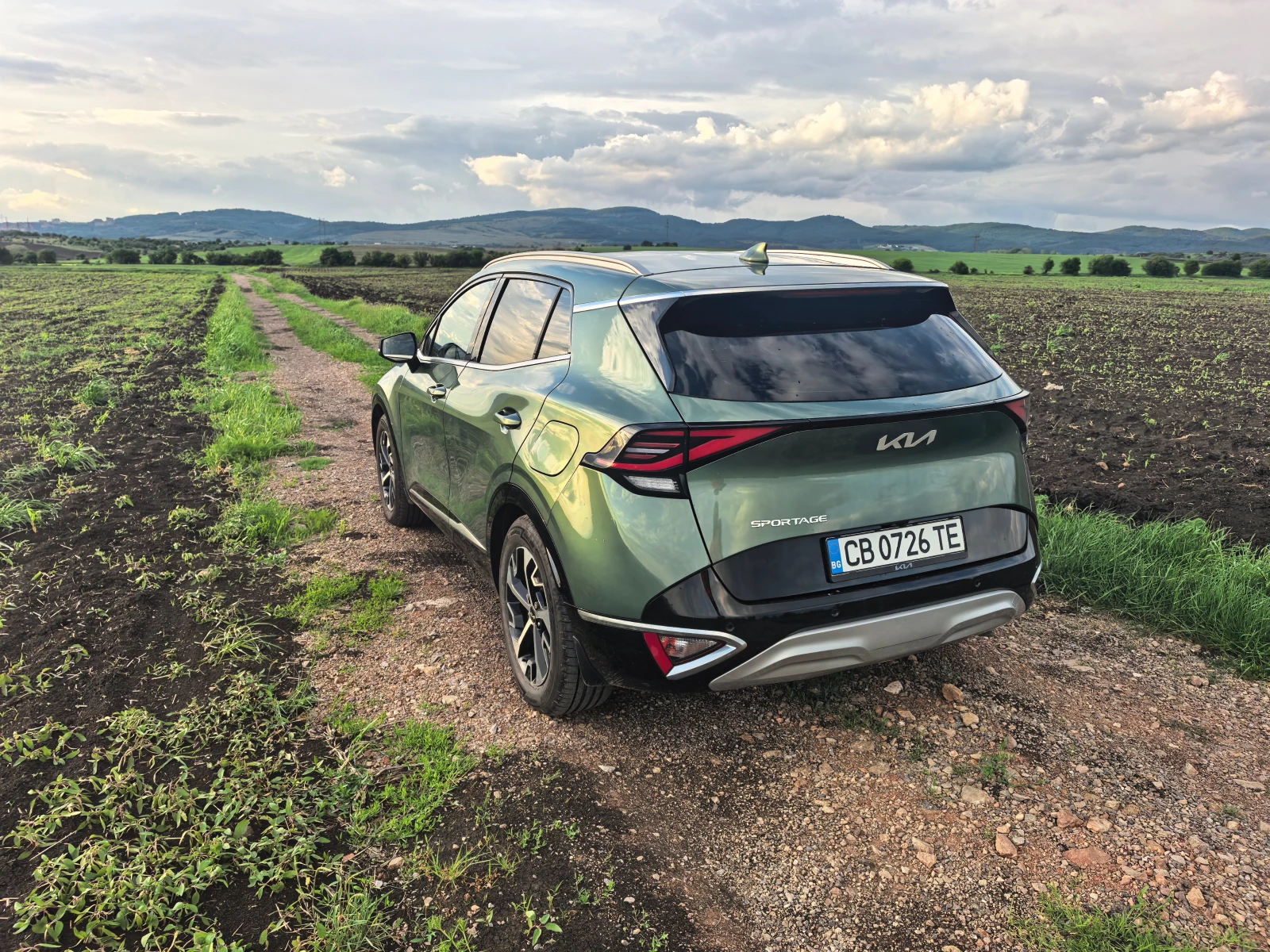 Kia Sportage  1.6 T-GDi Executive 4WD ГАРАНЦИОННА, снимка 4 - Автомобили и джипове - 54646307