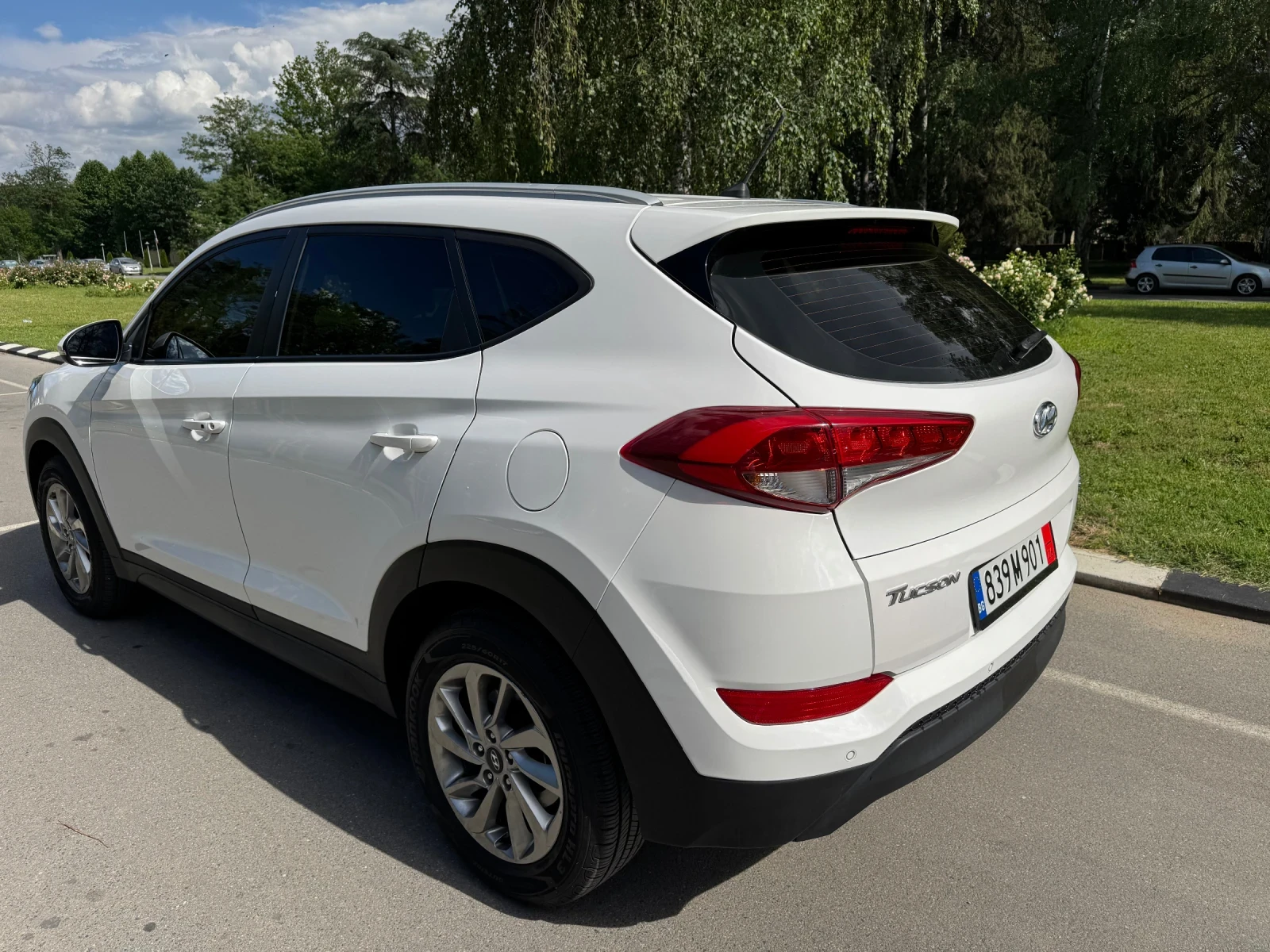 Hyundai Tucson 1.7 CRDI | Внос от Корея | 111 000 км | Перфектна, снимка 6 - Автомобили и джипове - 54828305
