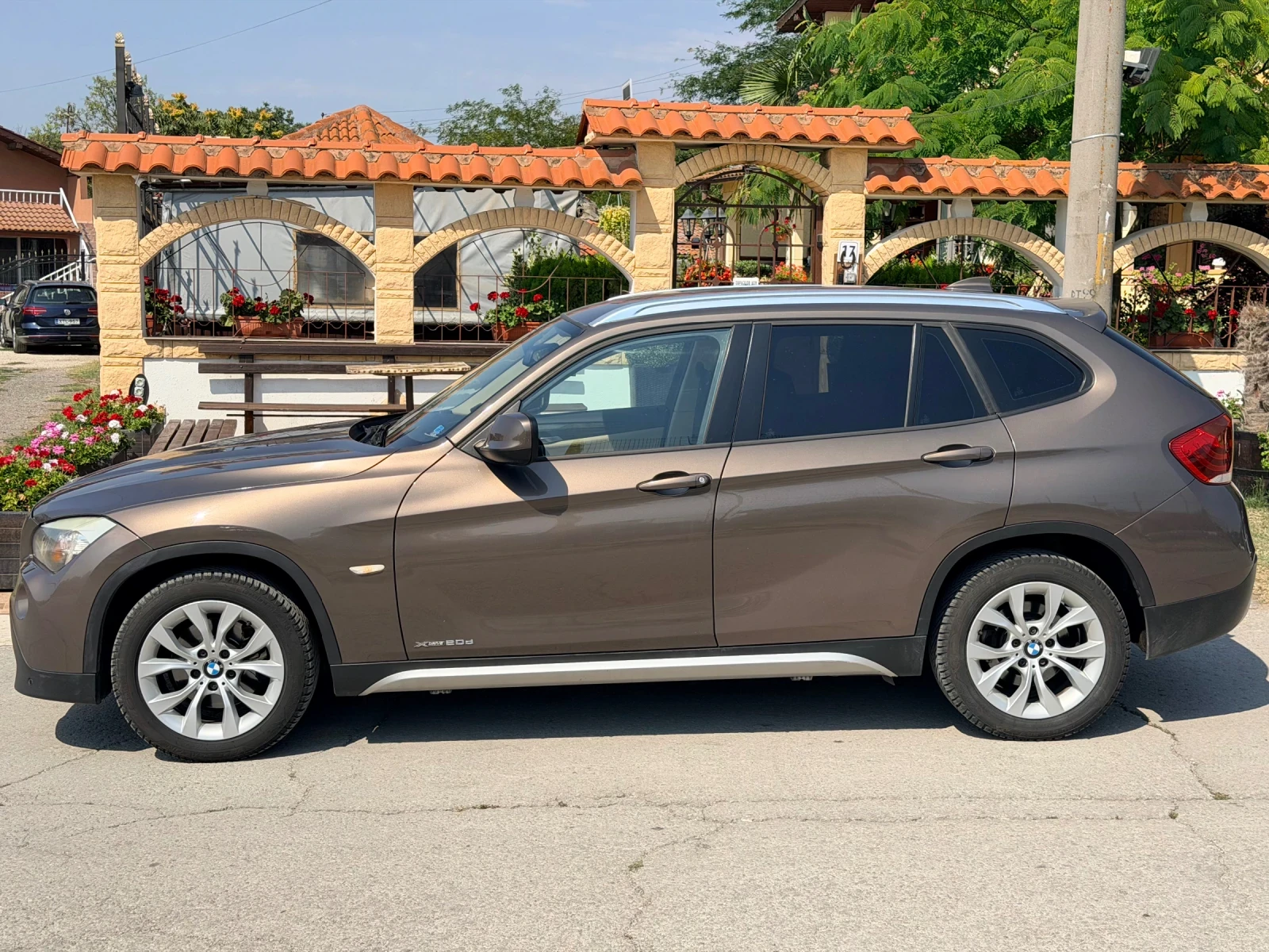 BMW X1 2.0D ; Автомат ; кожа; Navi..;, снимка 3 - Автомобили и джипове - 55593717