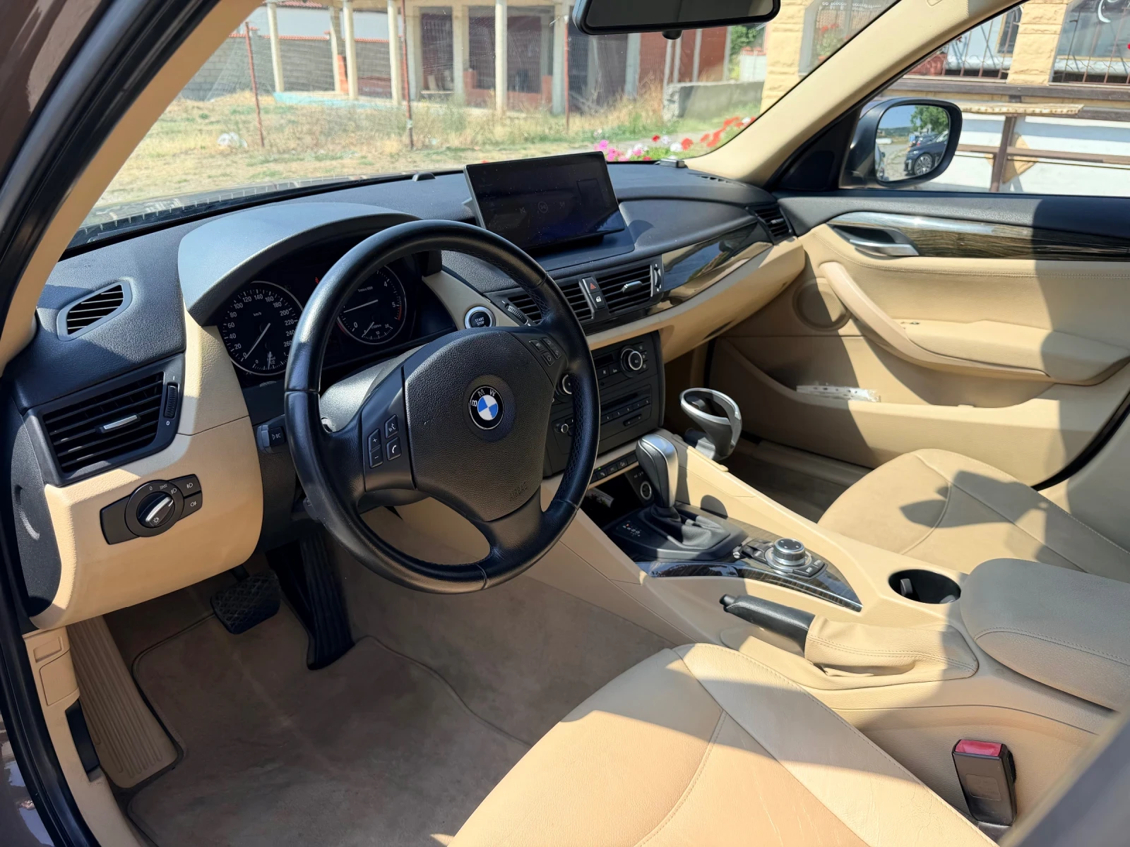 BMW X1 2.0D ; Автомат ; кожа; Navi..;, снимка 10 - Автомобили и джипове - 55593717