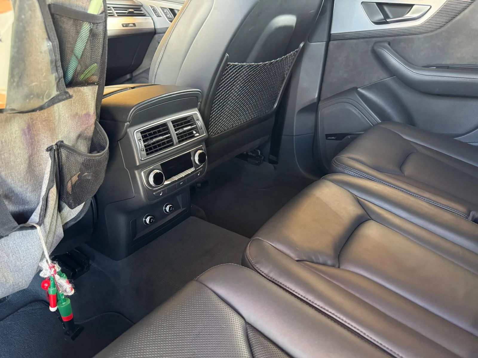 Audi SQ7, снимка 10 - Автомобили и джипове - 56072298