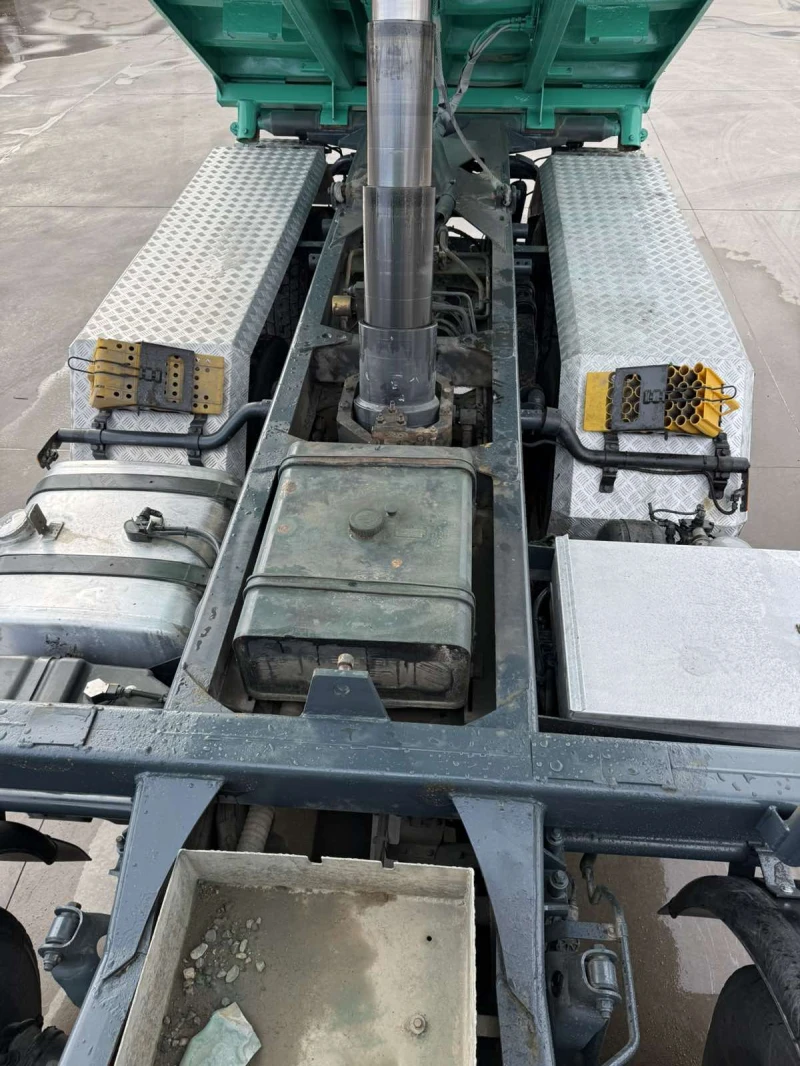 Mercedes-Benz Actros 4144 - двустранно разтоварване, снимка 13 - Камиони - 53258894