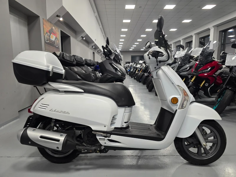 Kymco Like 200ie, 2010г., снимка 2 - Мотоциклети и мототехника - 52934039