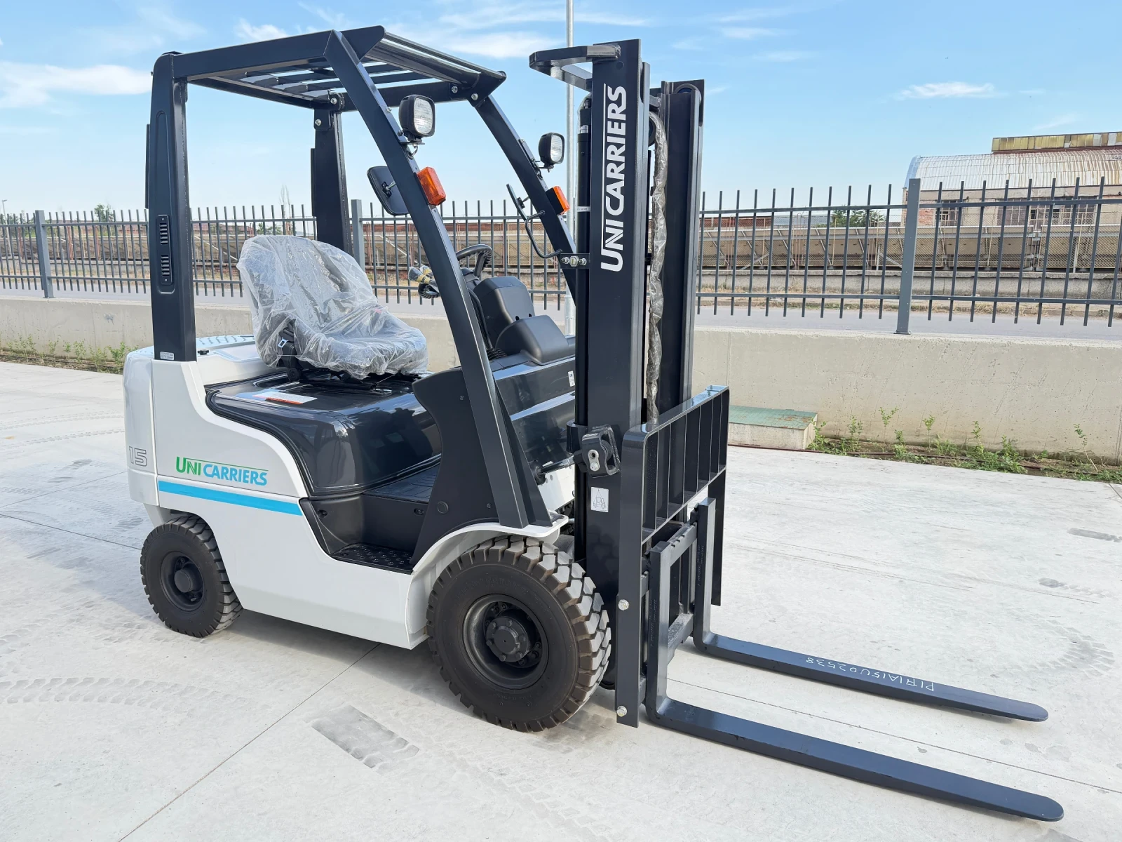 Мотокар UniCarriers Mitsubishi Logisnext / ЧИСТО НОВ / ПРОМОЦИЯ !, снимка 7 - Индустриална техника - 53631979